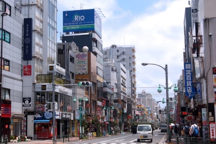 新大久保駅
