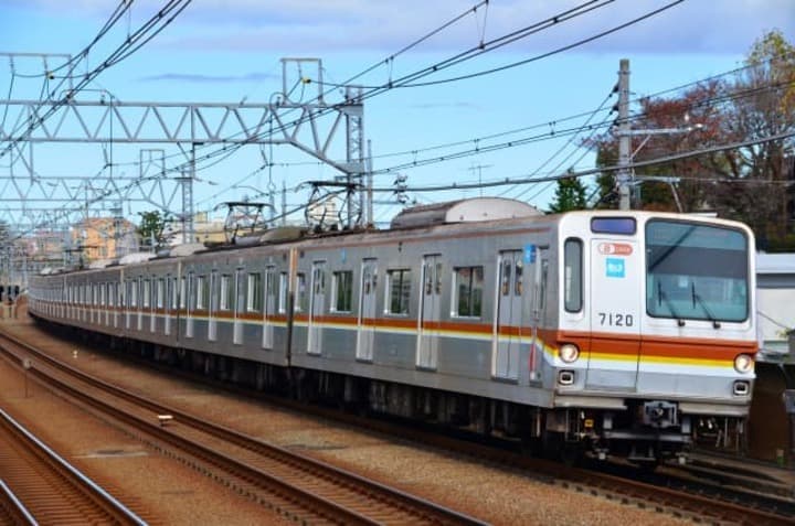 東新宿駅
